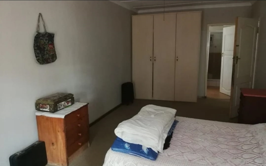 4 Bedroom Property for Sale in Uniondale Western Cape